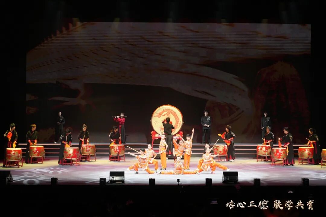 b3127310fafd45d6a07990b58f82a71f.Jpeg